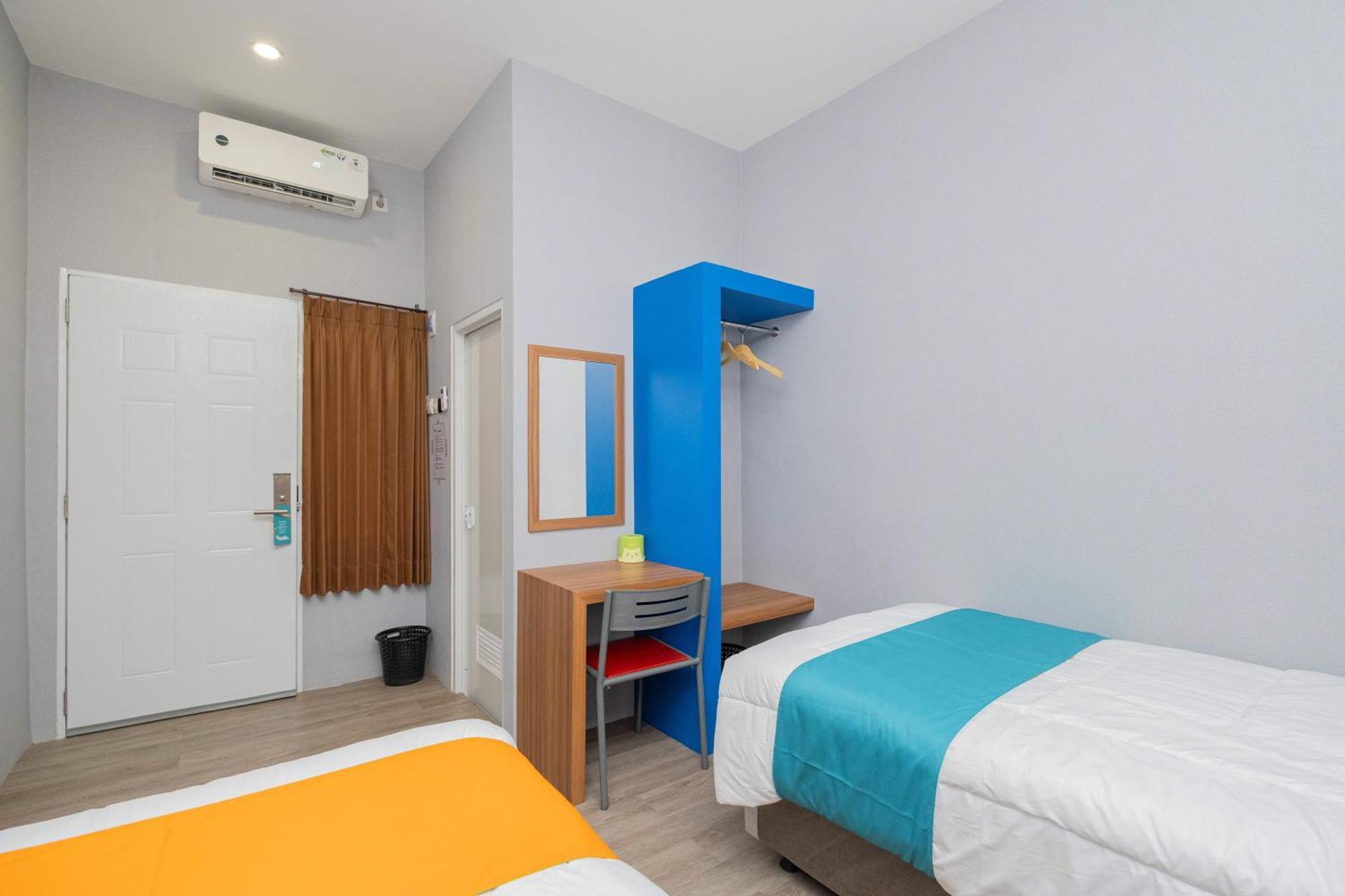 Sans Wm Hotel Blitar Ngoại thất bức ảnh