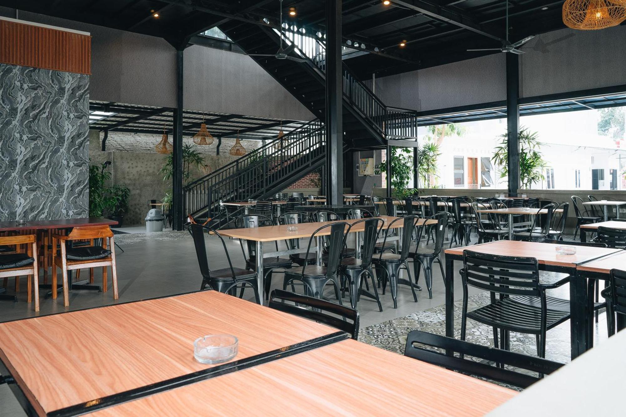 Sans Wm Hotel Blitar Ngoại thất bức ảnh