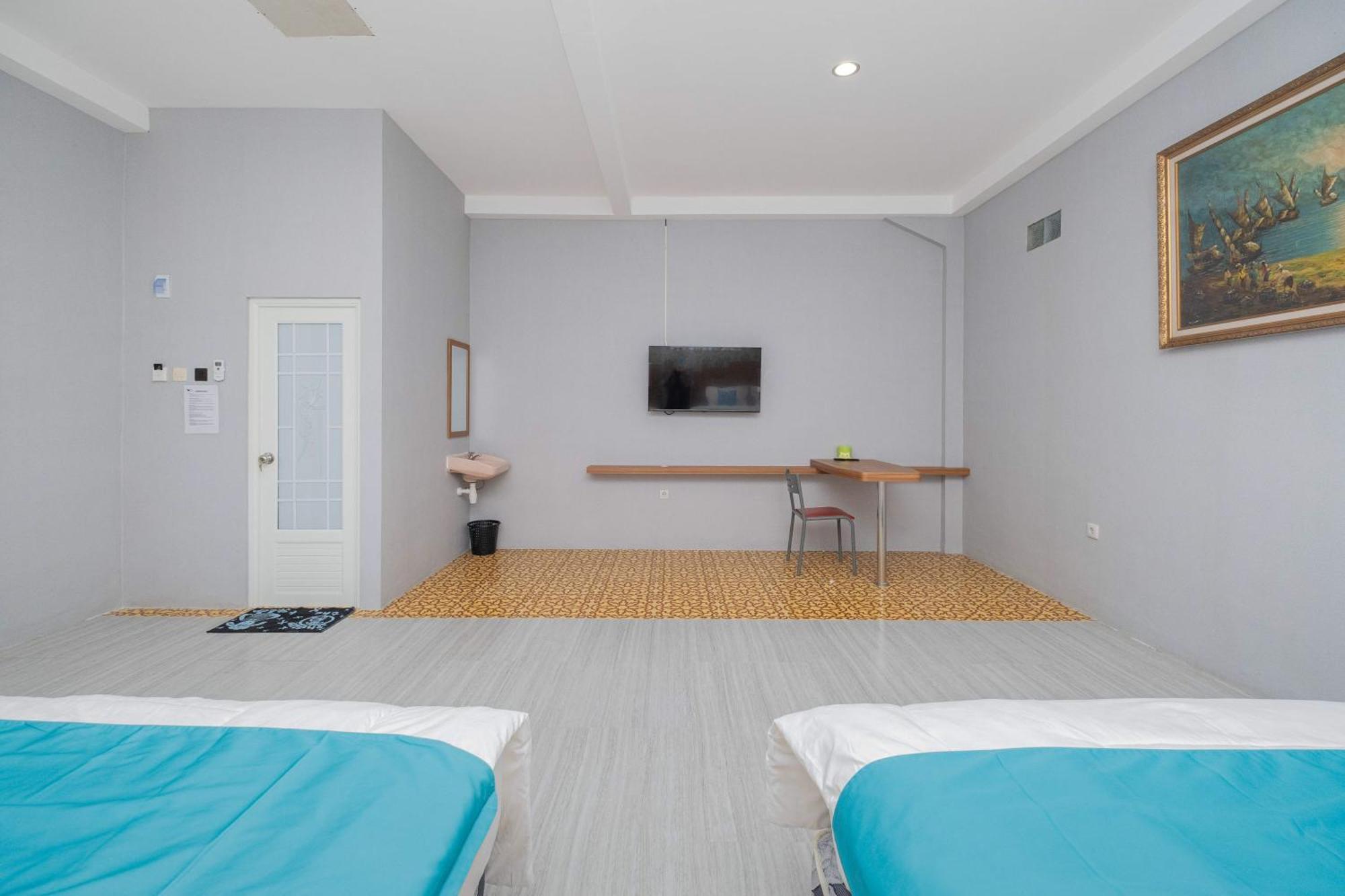 Sans Wm Hotel Blitar Ngoại thất bức ảnh